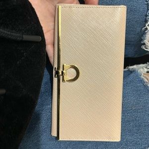 Women wallet leather Salvatore ferragamo